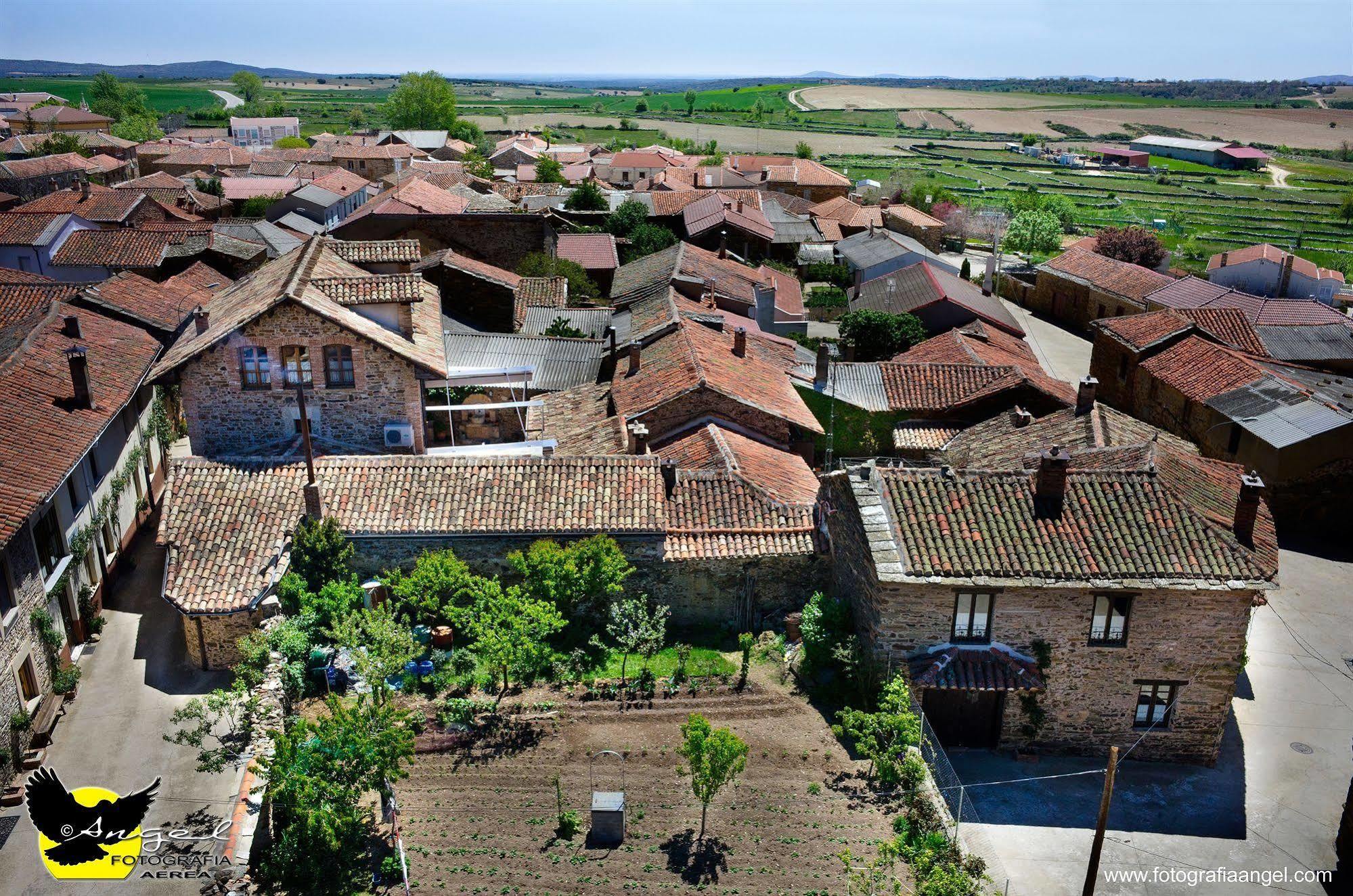 Hosteria Camino Luyego de Somoza Exterior photo